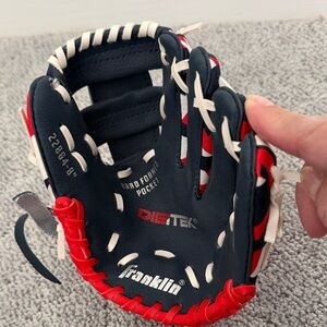 Franklin-navy blue & red 8” kids Baseball Glove. New.$10